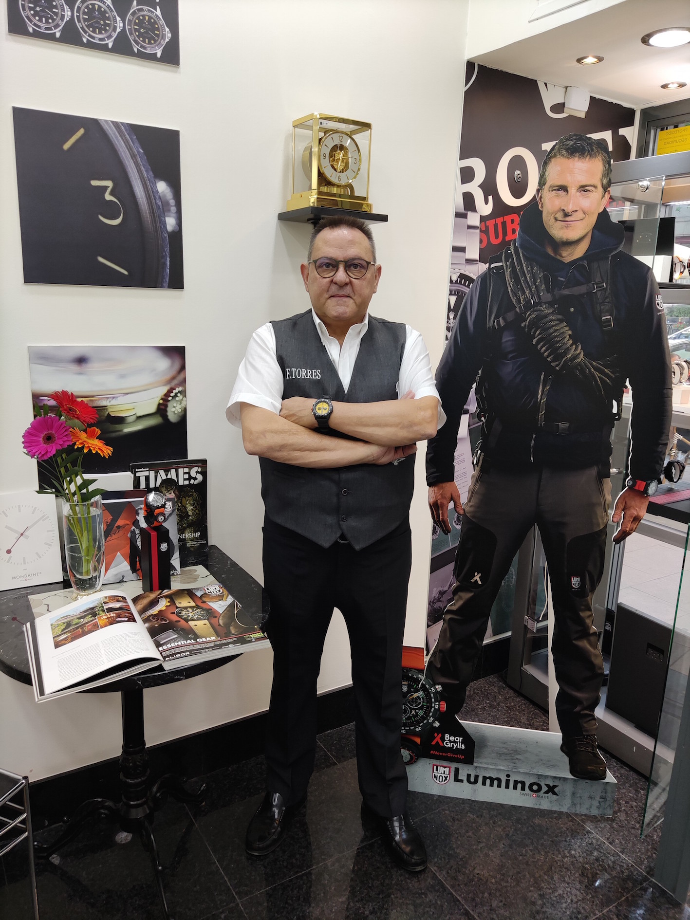 F. Torres con los "Bear Grylls" de Luminox