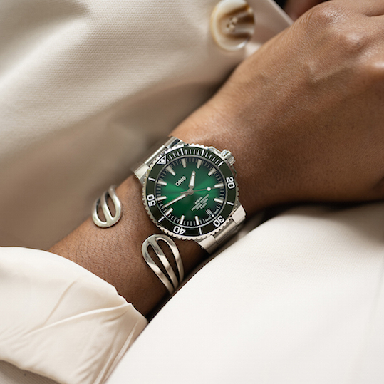 W&W: el "Aquis Date Calibre 400" se estrena en verde