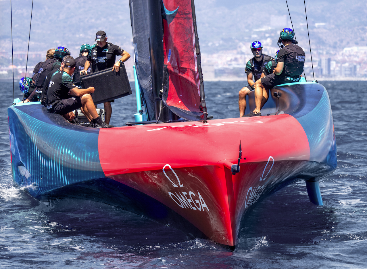 OMEGA rinde homenaje al Emirates Team New Zealand