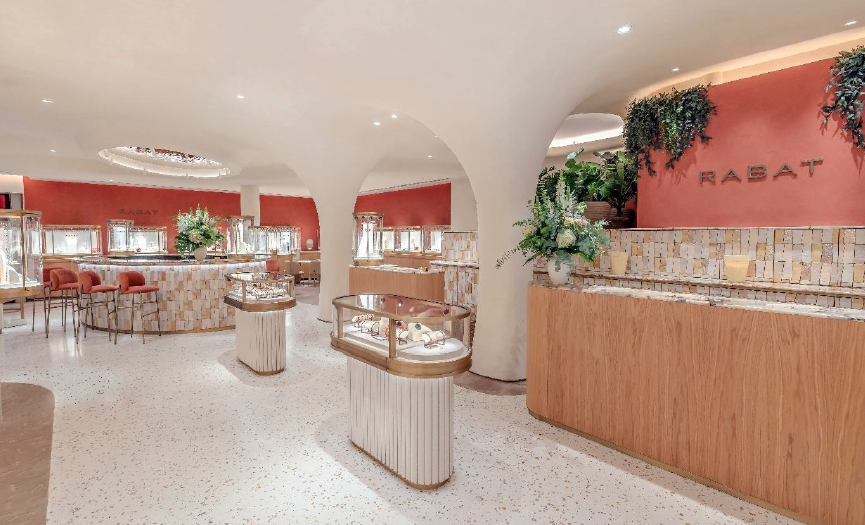 Rabat reinaugura su boutique en Valencia