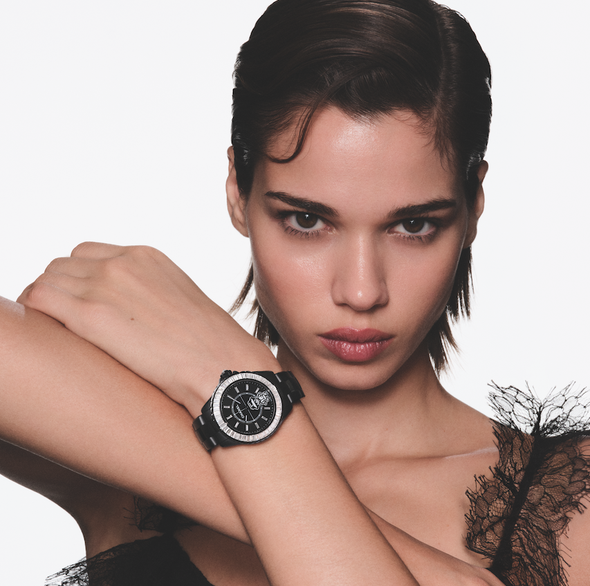 Chanel: universo J12